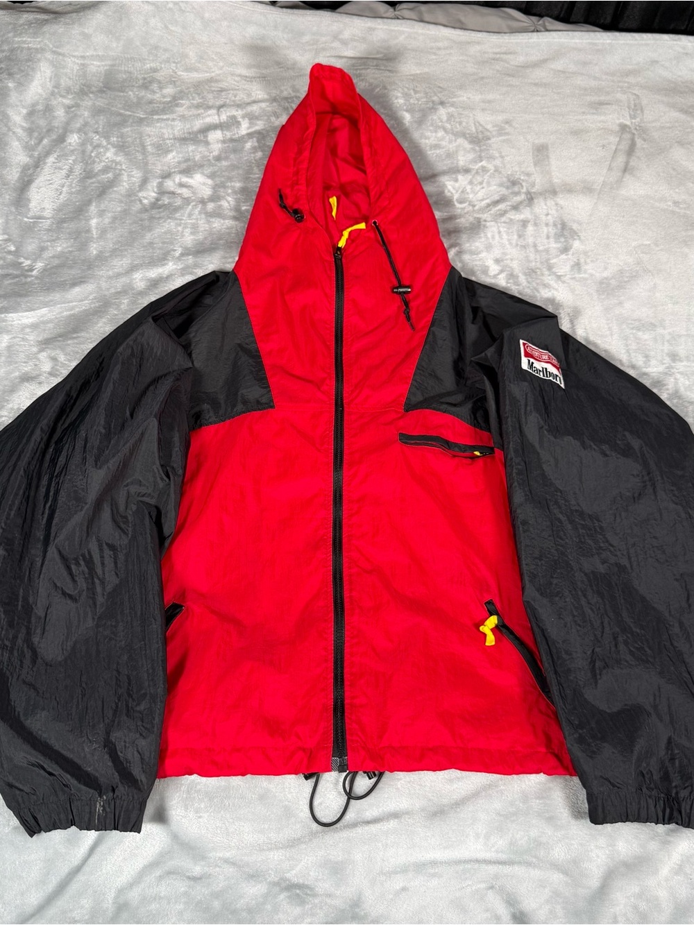 Vintage Marlboro Adventure Team Windbreaker Jacket Mens XL Hooded Zip 90s